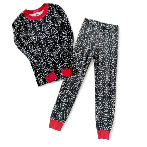 Hanna Andersson Star Wars Darth Vader Pajama Set Black Red Allover Print 8 130cm - Picture 1 of 5